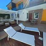 Casa Cliff By Sun Sea 别墅